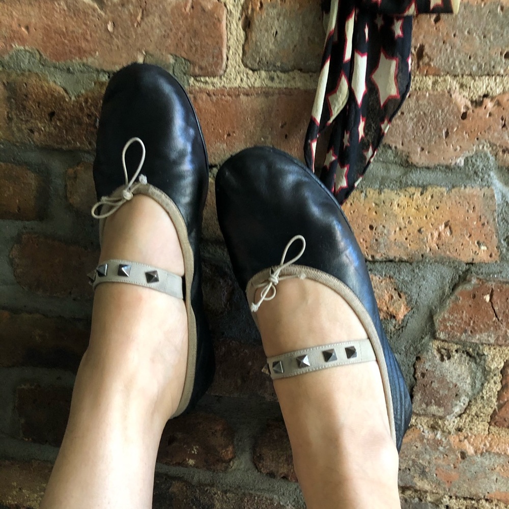 Valentino spikes flats